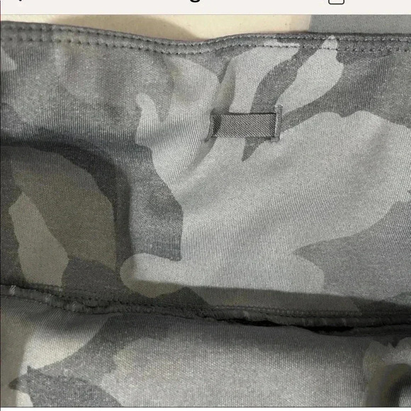 Athleta Essex hybrid tight leggings - Picture 5 of 8